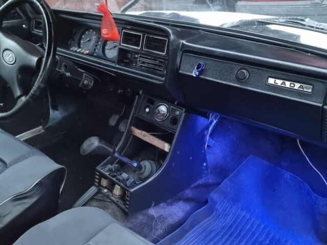 ВАЗ 2107 1990 в Нежине на Automoto.ua Белый ВАЗ 2107, объемом двигателя 1.5 л и пробегом 50 тыс. км за 535 $, фото 8 на Automoto.ua