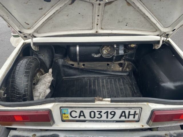 Білий ВАЗ 2107, об'ємом двигуна 1.6 л та пробігом 100 тис. км за 638 $, фото 6 на Automoto.ua