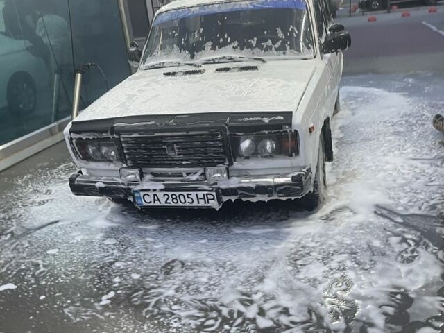 Белый ВАЗ 2107, объемом двигателя 1.5 л и пробегом 45 тыс. км за 714 $, фото 2 на Automoto.ua