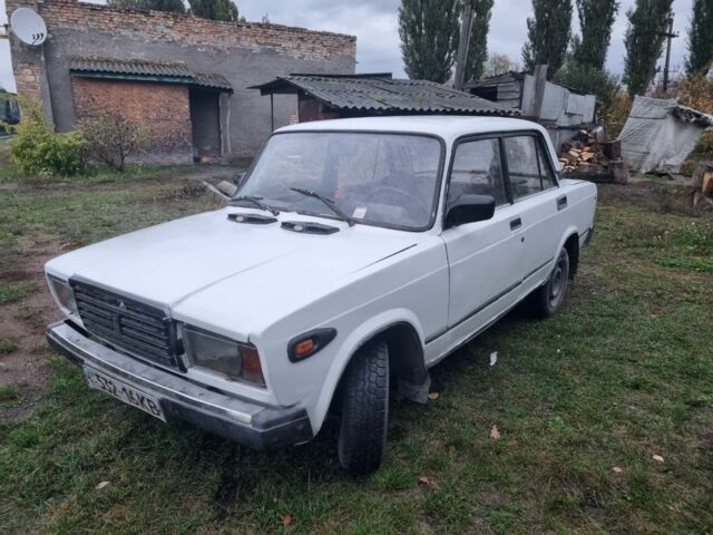 ВАЗ 2107 1990 в Нежине на Automoto.ua Белый ВАЗ 2107, объемом двигателя 1.5 л и пробегом 50 тыс. км за 535 $, фото 2 на Automoto.ua