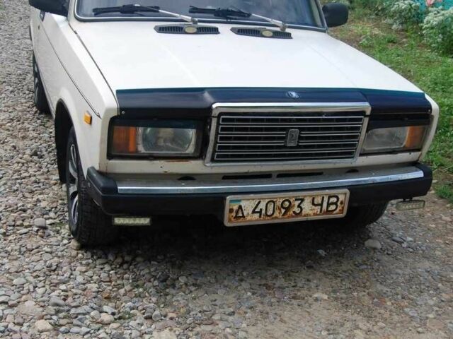 Белый ВАЗ 2107, объемом двигателя 1.6 л и пробегом 82 тыс. км за 1000 $, фото 2 на Automoto.ua