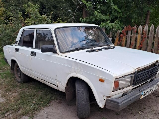 Белый ВАЗ 2107, объемом двигателя 1.4 л и пробегом 125 тыс. км за 486 $, фото 1 на Automoto.ua