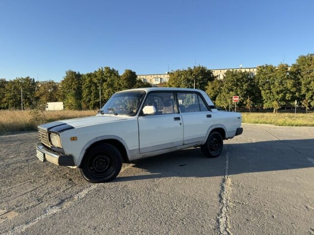 ВАЗ 2107 1990 в Краматорске на Automoto.ua Белый ВАЗ 2107, объемом двигателя 1.5 л и пробегом 90 тыс. км за 663 $, фото 3 на Automoto.ua