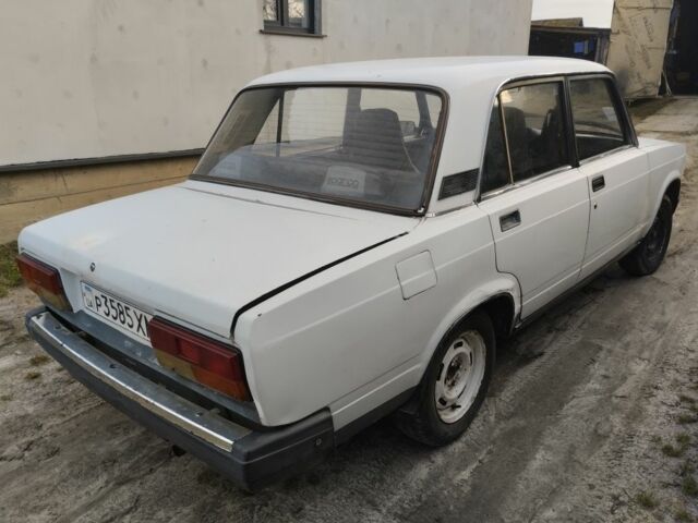 Белый ВАЗ 2107, объемом двигателя 1 л и пробегом 24 тыс. км за 650 $, фото 2 на Automoto.ua