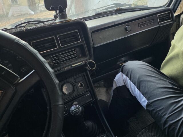 Белый ВАЗ 2107, объемом двигателя 1.5 л и пробегом 1 тыс. км за 899 $, фото 5 на Automoto.ua