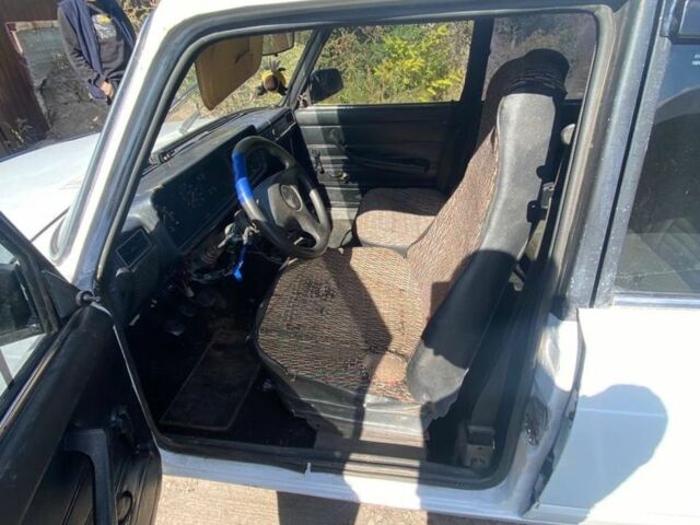 Белый ВАЗ 2107, объемом двигателя 1.6 л и пробегом 2 тыс. км за 700 $, фото 5 на Automoto.ua