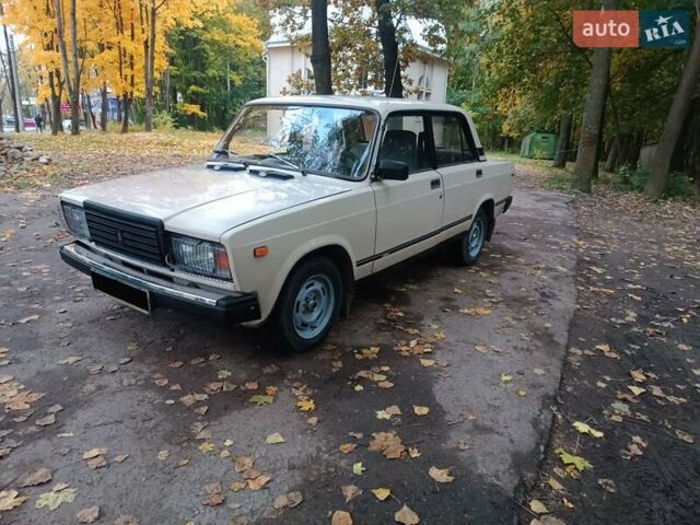 Білий ВАЗ 2107, об'ємом двигуна 1.6 л та пробігом 43 тис. км за 1300 $, фото 3 на Automoto.ua