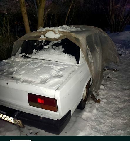 Белый ВАЗ 2107, объемом двигателя 1.5 л и пробегом 255 тыс. км за 390 $, фото 2 на Automoto.ua