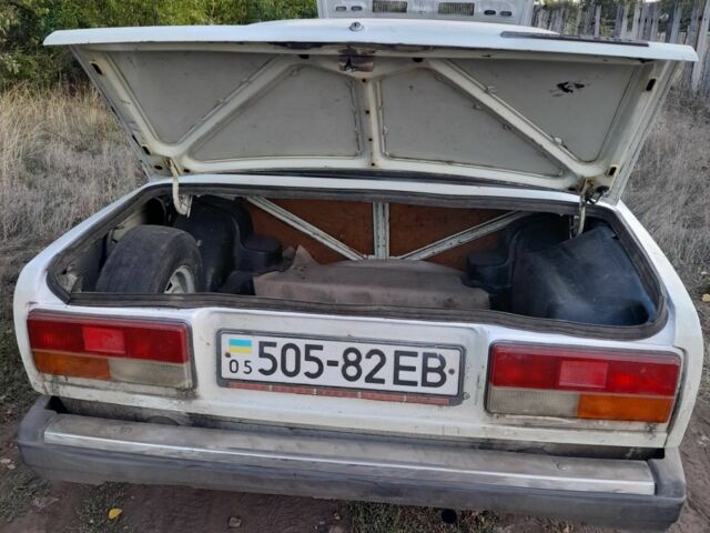 Білий ВАЗ 2107, об'ємом двигуна 0 л та пробігом 100 тис. км за 364 $, фото 3 на Automoto.ua