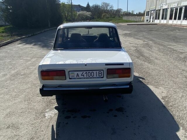 Белый ВАЗ 2107, объемом двигателя 1.6 л и пробегом 131 тыс. км за 526 $, фото 3 на Automoto.ua