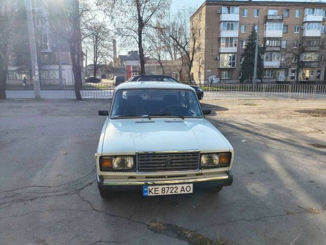 Белый ВАЗ 2107, объемом двигателя 1.5 л и пробегом 200 тыс. км за 1200 $, фото 9 на Automoto.ua