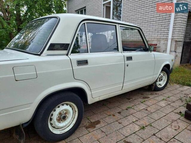 Белый ВАЗ 2107, объемом двигателя 1.45 л и пробегом 93 тыс. км за 1050 $, фото 2 на Automoto.ua