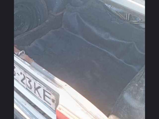 ВАЗ 2107 1991 в Добровеличковке на Automoto.ua Белый ВАЗ 2107, объемом двигателя 1 л и пробегом 200 тыс. км за 650 $, фото 4 на Automoto.ua