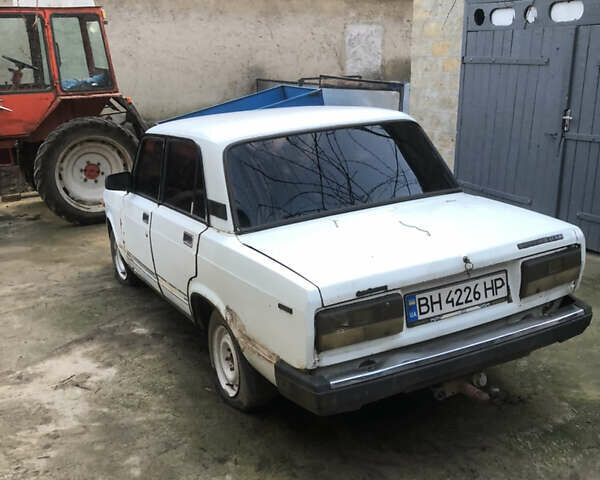 Белый ВАЗ 2107, объемом двигателя 1.5 л и пробегом 312 тыс. км за 400 $, фото 3 на Automoto.ua