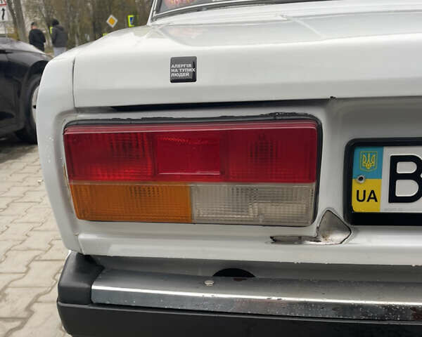 Білий ВАЗ 2107, об'ємом двигуна 1.3 л та пробігом 98 тис. км за 1450 $, фото 5 на Automoto.ua