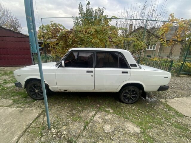 Белый ВАЗ 2107, объемом двигателя 1.3 л и пробегом 73 тыс. км за 750 $, фото 1 на Automoto.ua