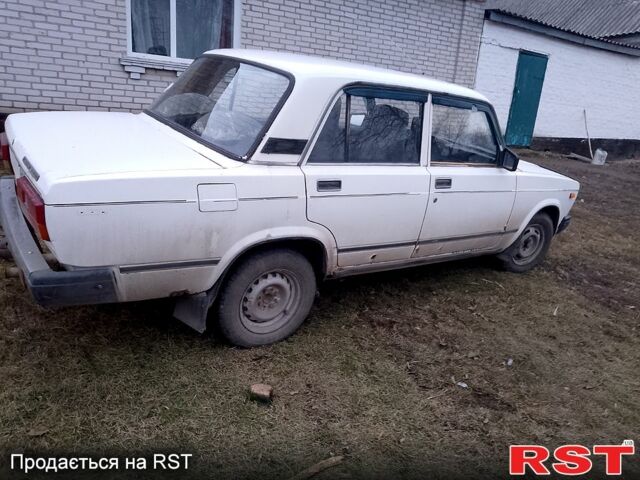 Белый ВАЗ 2107, объемом двигателя 1.5 л и пробегом 150 тыс. км за 650 $, фото 7 на Automoto.ua