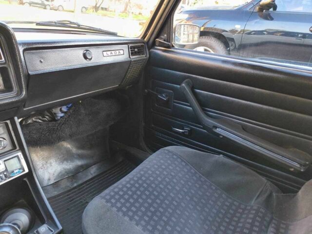 Белый ВАЗ 2107, объемом двигателя 1.5 л и пробегом 200 тыс. км за 1200 $, фото 7 на Automoto.ua