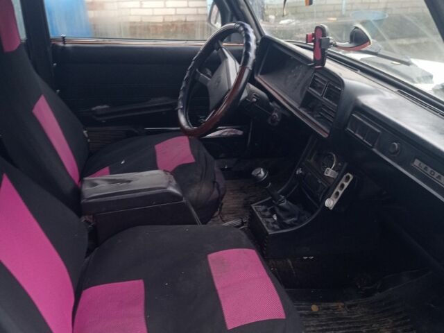 Белый ВАЗ 2107, объемом двигателя 1.5 л и пробегом 2 тыс. км за 572 $, фото 5 на Automoto.ua