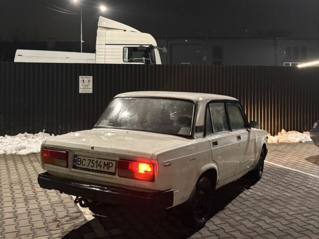 Білий ВАЗ 2107, об'ємом двигуна 1.3 л та пробігом 1 тис. км за 379 $, фото 3 на Automoto.ua