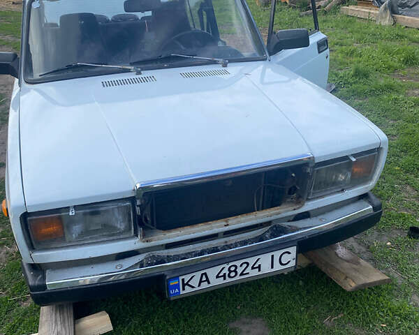 Белый ВАЗ 2107, объемом двигателя 1.3 л и пробегом 45 тыс. км за 672 $, фото 2 на Automoto.ua