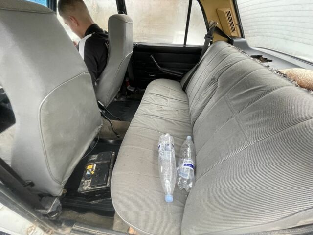 Белый ВАЗ 2107, объемом двигателя 1.5 л и пробегом 31 тыс. км за 357 $, фото 5 на Automoto.ua