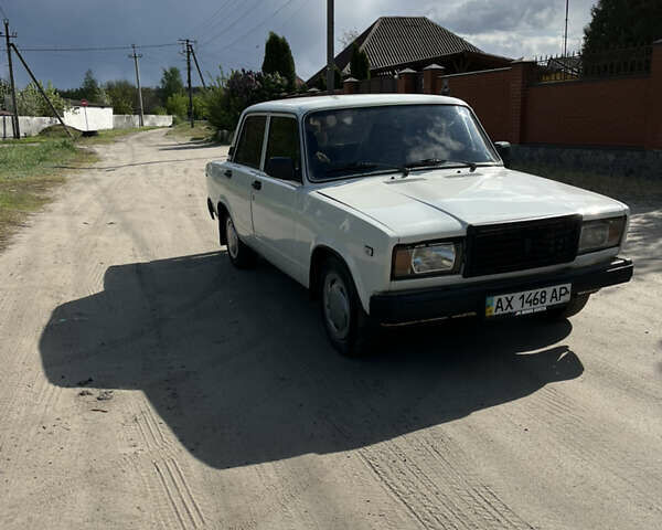 Белый ВАЗ 2107, объемом двигателя 0 л и пробегом 69 тыс. км за 1000 $, фото 2 на Automoto.ua