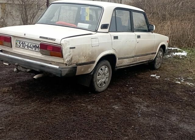 Белый ВАЗ 2107, объемом двигателя 0 л и пробегом 712 тыс. км за 28000 $, фото 3 на Automoto.ua
