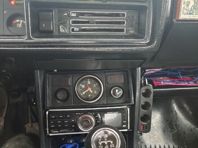 Белый ВАЗ 2107, объемом двигателя 1.5 л и пробегом 850 тыс. км за 700 $, фото 16 на Automoto.ua