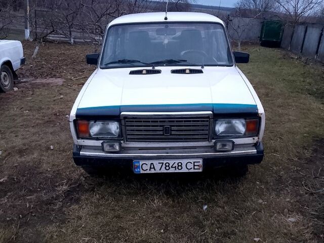 Белый ВАЗ 2107, объемом двигателя 1.5 л и пробегом 150 тыс. км за 650 $, фото 10 на Automoto.ua