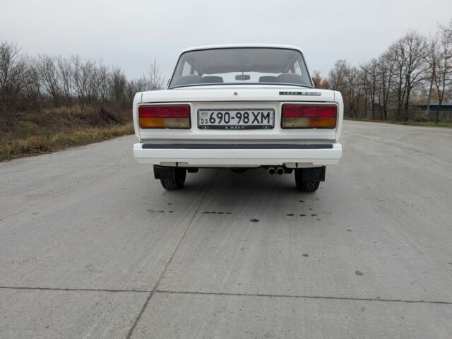 Белый ВАЗ 2107, объемом двигателя 0 л и пробегом 100 тыс. км за 1500 $, фото 3 на Automoto.ua