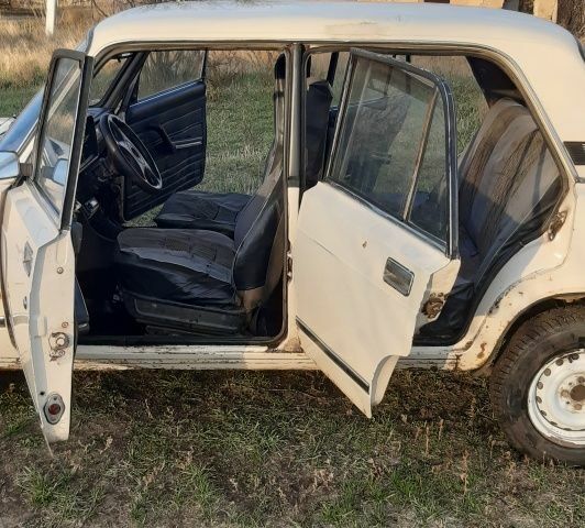 Білий ВАЗ 2107, об'ємом двигуна 1.5 л та пробігом 3 тис. км за 750 $, фото 8 на Automoto.ua