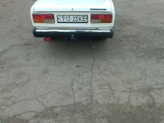 ВАЗ 2107 1991 в Добровеличковке на Automoto.ua Белый ВАЗ 2107, объемом двигателя 1 л и пробегом 200 тыс. км за 650 $, фото 3 на Automoto.ua