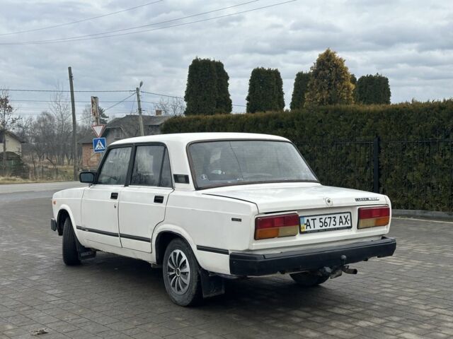 Белый ВАЗ 2107, объемом двигателя 1.3 л и пробегом 77 тыс. км за 550 $, фото 1 на Automoto.ua