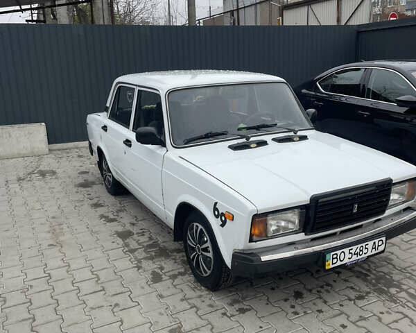Білий ВАЗ 2107, об'ємом двигуна 1.3 л та пробігом 98 тис. км за 1450 $, фото 1 на Automoto.ua