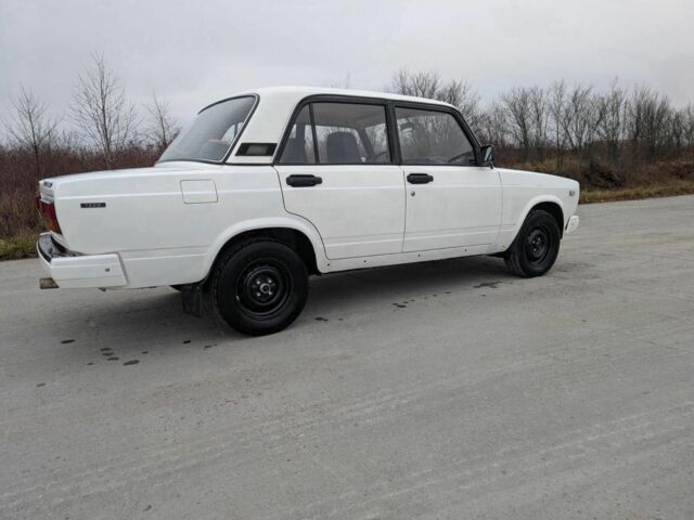 Белый ВАЗ 2107, объемом двигателя 0 л и пробегом 100 тыс. км за 1500 $, фото 22 на Automoto.ua