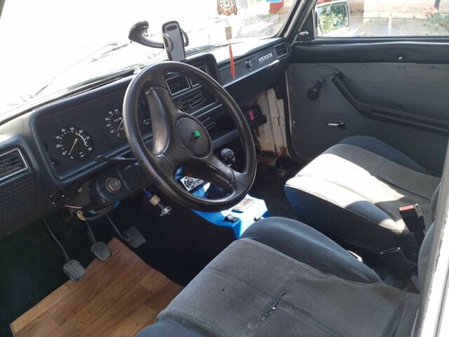 Белый ВАЗ 2107, объемом двигателя 1.3 л и пробегом 3 тыс. км за 39000 $, фото 7 на Automoto.ua