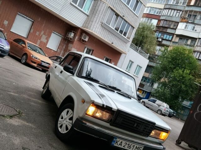 Белый ВАЗ 2107, объемом двигателя 1.3 л и пробегом 2 тыс. км за 967 $, фото 5 на Automoto.ua