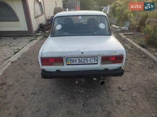 Белый ВАЗ 2107, объемом двигателя 1.6 л и пробегом 999 тыс. км за 600 $, фото 4 на Automoto.ua