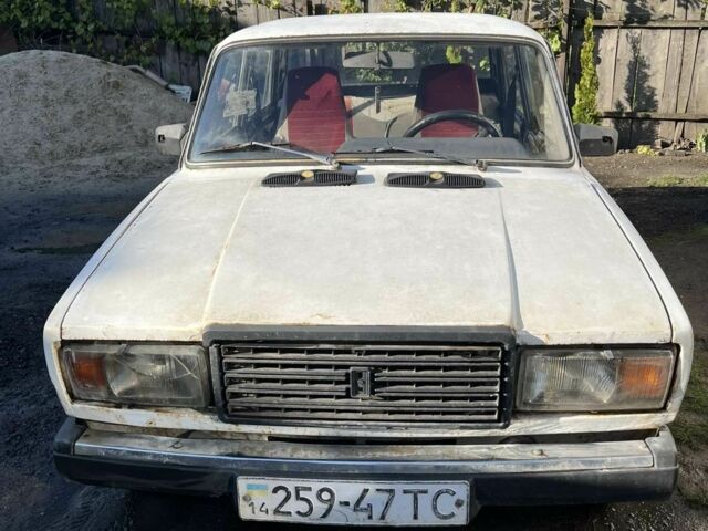 Белый ВАЗ 2107, объемом двигателя 0 л и пробегом 265 тыс. км за 11000 $, фото 1 на Automoto.ua