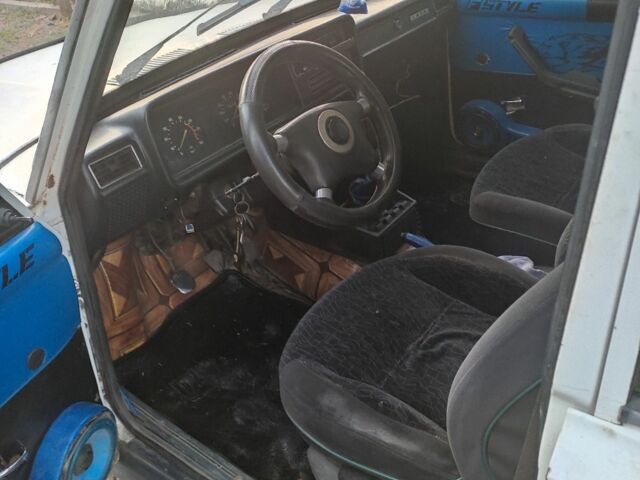 Білий ВАЗ 2107, об'ємом двигуна 0 л та пробігом 999 тис. км за 600 $, фото 8 на Automoto.ua