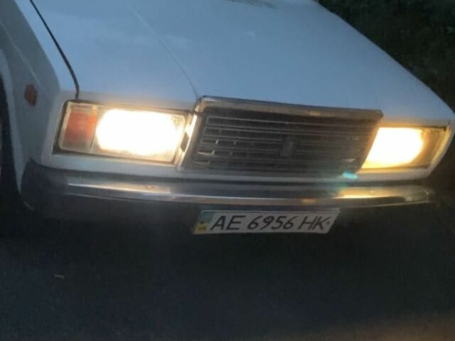 Белый ВАЗ 2107, объемом двигателя 1.6 л и пробегом 250 тыс. км за 880 $, фото 3 на Automoto.ua