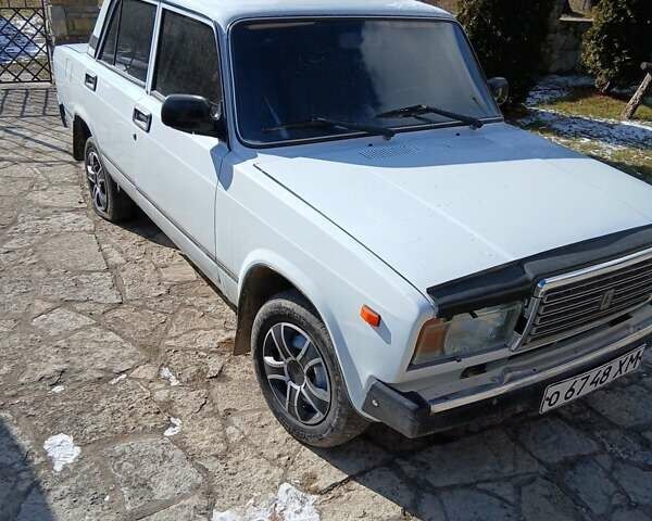 Белый ВАЗ 2107, объемом двигателя 0 л и пробегом 150 тыс. км за 999 $, фото 1 на Automoto.ua