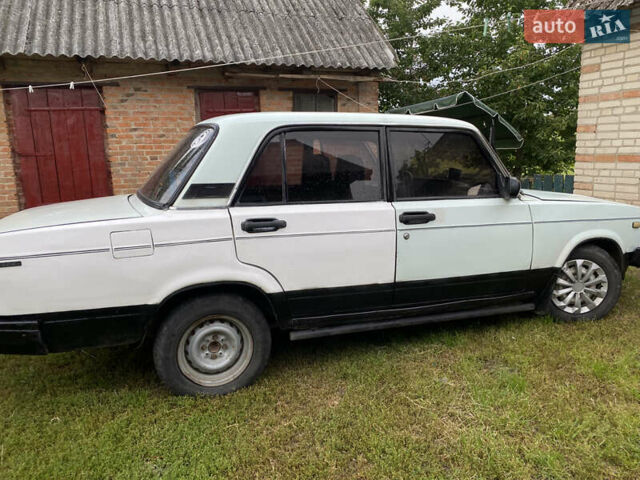 Білий ВАЗ 2107, об'ємом двигуна 1.45 л та пробігом 11 тис. км за 504 $, фото 1 на Automoto.ua