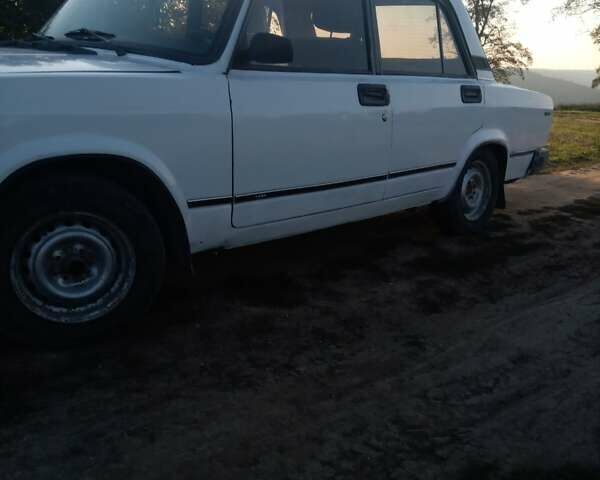 ВАЗ 2107 1992 в Могилев-Подольском на Automoto.ua Белый ВАЗ 2107, объемом двигателя 1.5 л и пробегом 398 тыс. км за 700 $, фото 18 на Automoto.ua