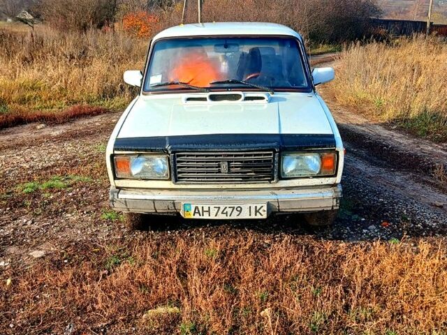 Белый ВАЗ 2107, объемом двигателя 1.5 л и пробегом 258 тыс. км за 650 $, фото 7 на Automoto.ua