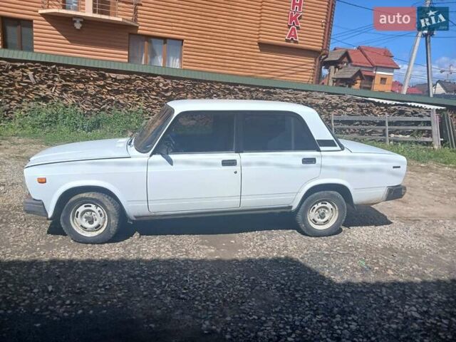 Белый ВАЗ 2107, объемом двигателя 1.5 л и пробегом 93 тыс. км за 1100 $, фото 2 на Automoto.ua