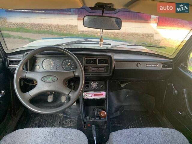Білий ВАЗ 2107, об'ємом двигуна 1.5 л та пробігом 400 тис. км за 350 $, фото 9 на Automoto.ua