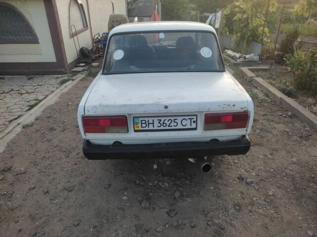 Білий ВАЗ 2107, об'ємом двигуна 0 л та пробігом 999 тис. км за 600 $, фото 5 на Automoto.ua