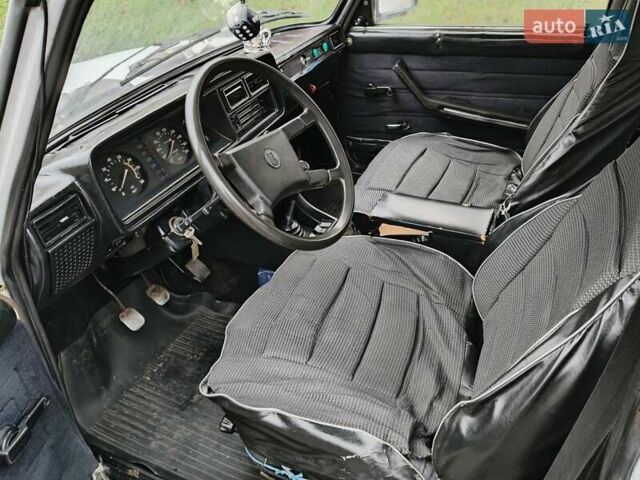 Белый ВАЗ 2107, объемом двигателя 1.5 л и пробегом 200 тыс. км за 500 $, фото 3 на Automoto.ua